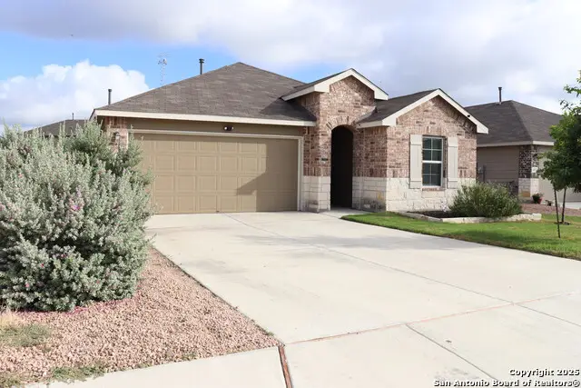 407 Pebble Creek Run, New Braunfels, TX 78130 - #1