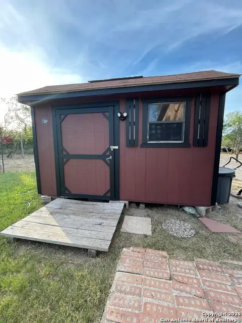 311 3rd, Christine, TX 78012 - Image #3