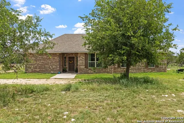 143 Michael Dr, Harper, TX 78631 - Image #1
