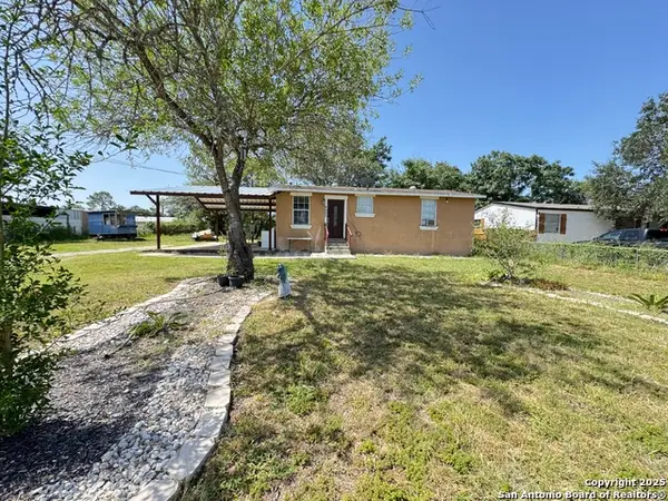 4482 Mountain Pass, Von Ormy, TX 78073