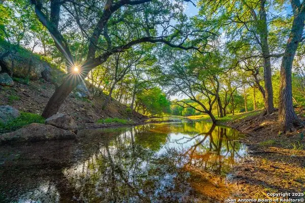 118 Majestic Oaks Drive, Boerne, TX 78006