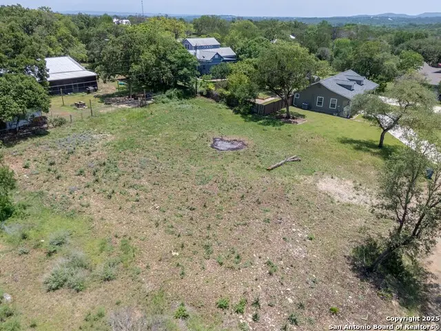 314 Cherokee Dr, Bandera, TX 78003 - Image #2