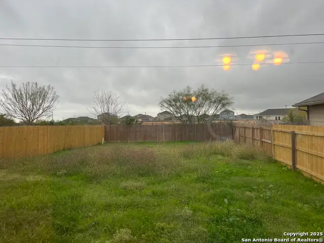 6042 Kensinger, Converse, TX 78109 - Image #3