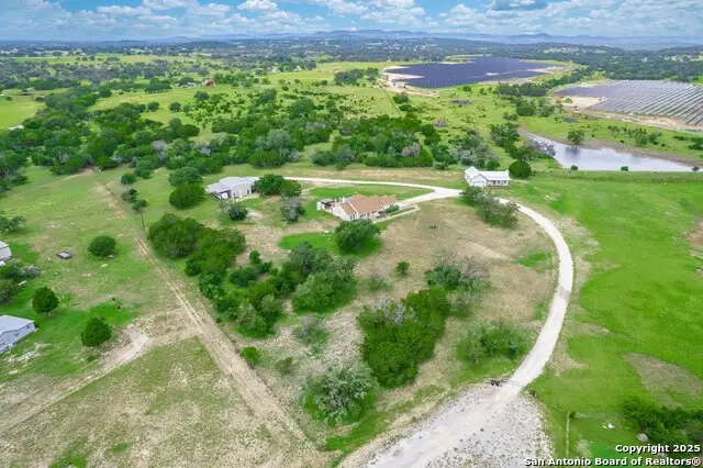 233 N Fork, Bandera, TX 78003 - Image #2