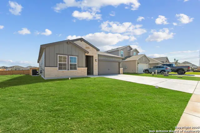 16510 Red Pine, Elmendorf, TX 78112 - Image #2