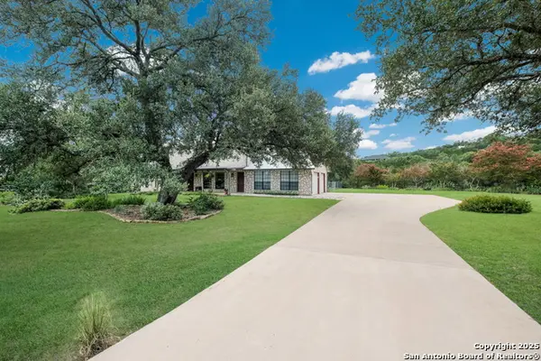 26139 Timberline Dr, San Antonio, TX 78260