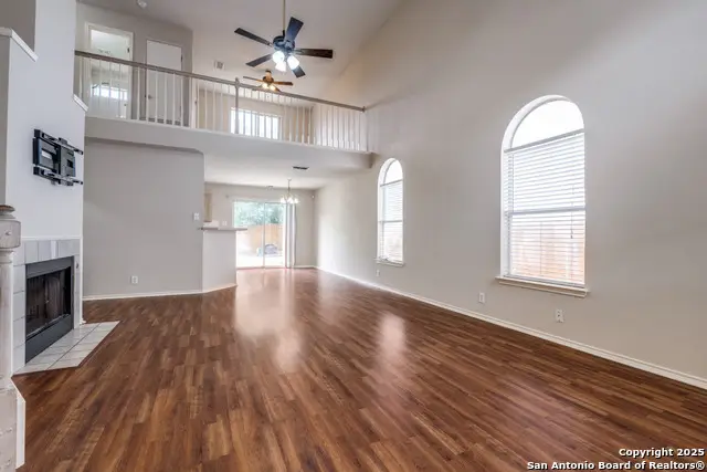 9 Pembroke Ct, San Antonio, TX 78240 - Image #2