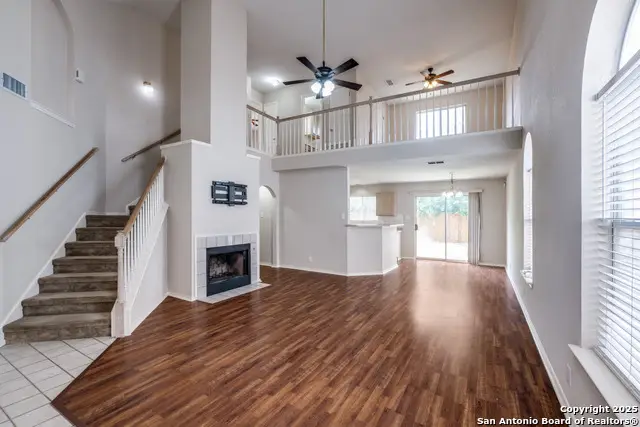 9 Pembroke Ct, San Antonio, TX 78240 - Image #3