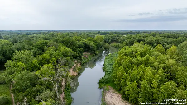 11089 Alternate 90, Seguin, TX 78155