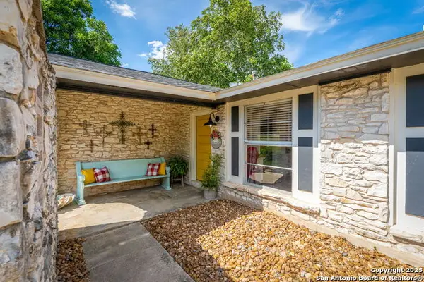 211 Greycliff, San Antonio, TX 78233