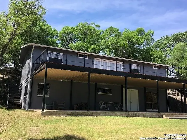 1316 Lakeshore Dr, Bandera, TX 78003 - Image #2