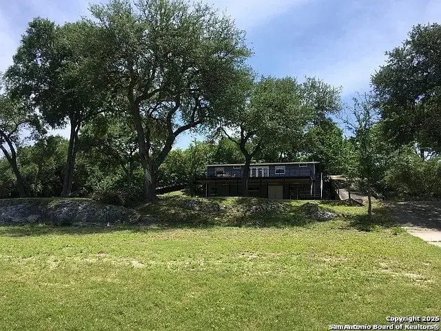 1316 Lakeshore Dr, Bandera, TX 78003 - Image #3