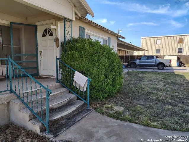 114 S 4th, Junction, TX 76849 - Image #2