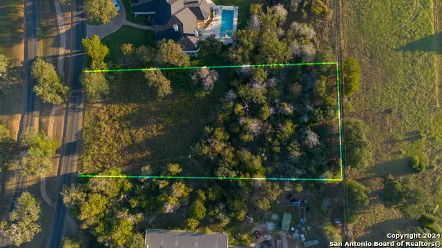 255 Colovista Pkwy, Bastrop, TX 78602 - Image #2