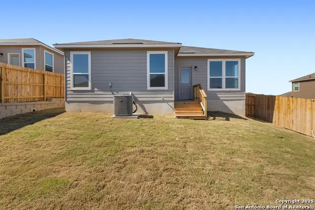 5122 Briscoe Bluff, Converse, TX 78109 - Image #3