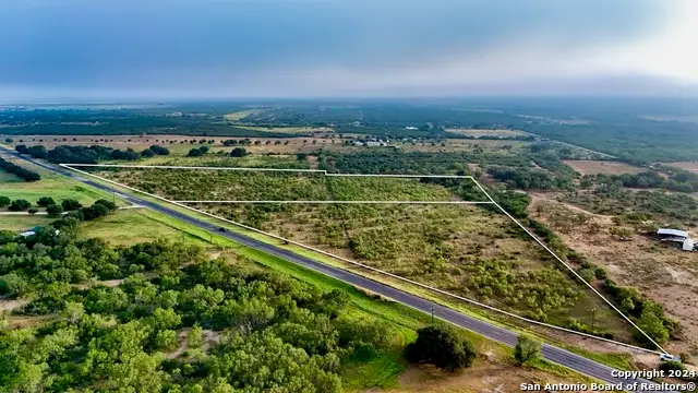 +/- 24.6 ACRES Hwy 173, Devine, TX 78016 - #2
