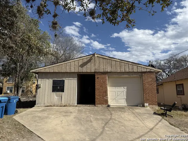 813 Ross, Kerrville, TX 78028 - Image #2