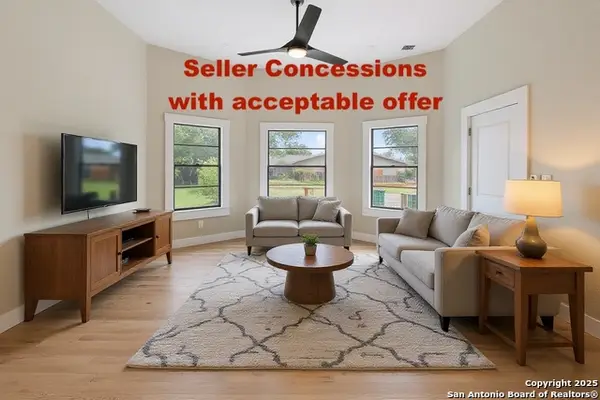 926 Nolan St, San Antonio, TX 78202