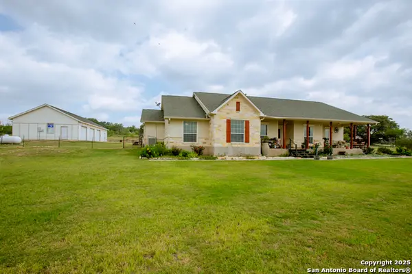 187 Tracks, Center Point, TX 78010