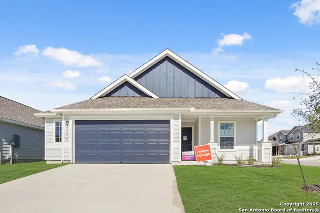 1200 Sweden, Seguin, TX 78155 - #1