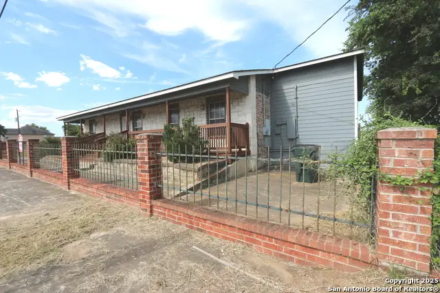 511 State Highway 123, Stockdale, TX 78160 - Image #1