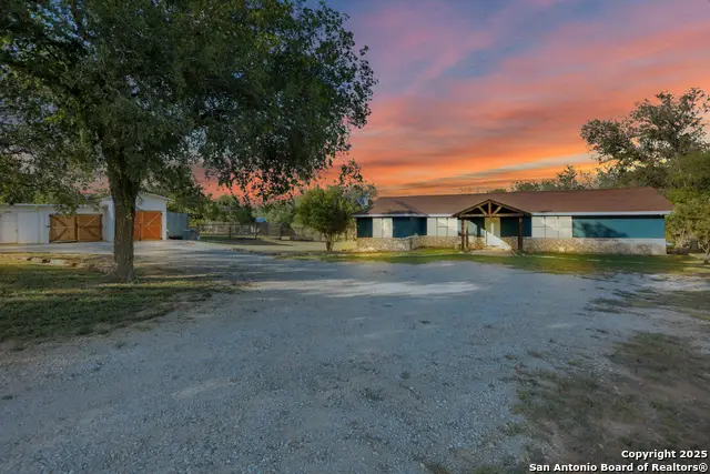 14686 Stuart Rd, San Antonio, TX 78223 - Image #2