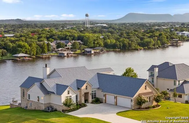 2231 Legends Parkway, Kingsland, TX 78639 - #1