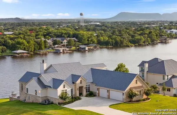 2231 Legends Parkway, Kingsland, TX 78639