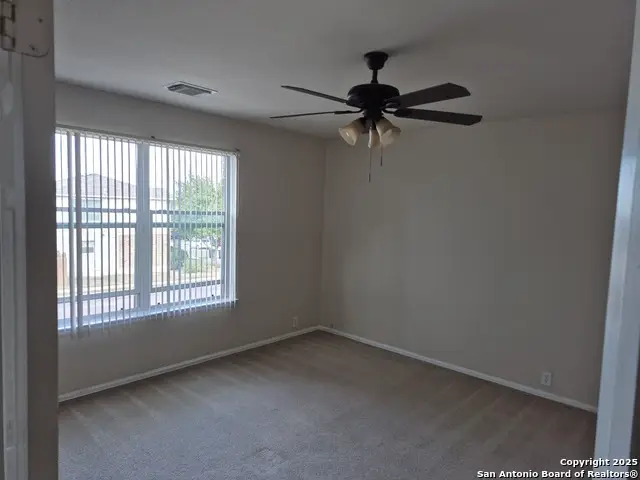 9406 Wolf Pt, San Antonio, TX 78251 - Image #3