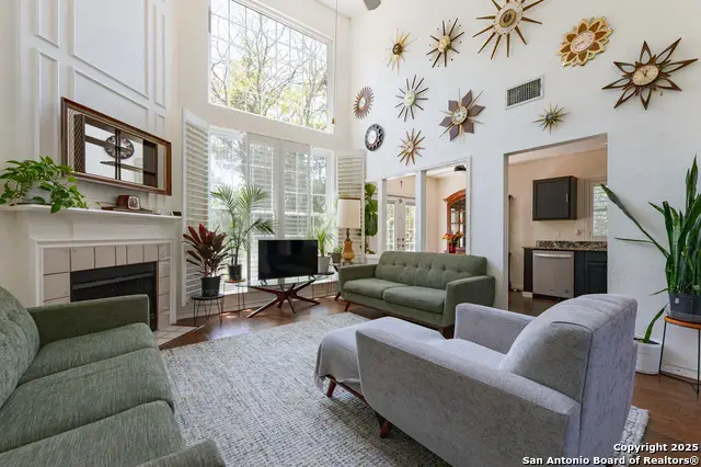 922 Hedgestone Dr, San Antonio, TX 78258 - Image #2