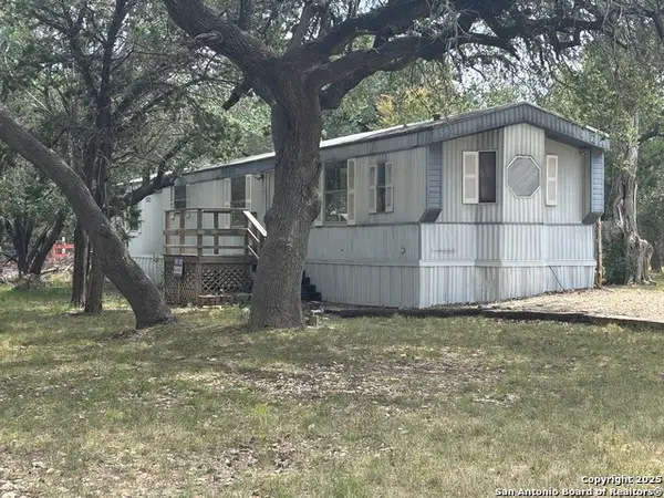 7714 Whartons Dock, Bandera, TX 78003