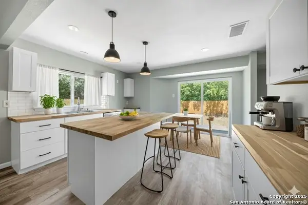 6119 Valley Bay, San Antonio, TX 78250