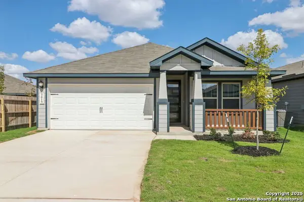 3019 Playa Azul Blvd, Converse, TX 78109