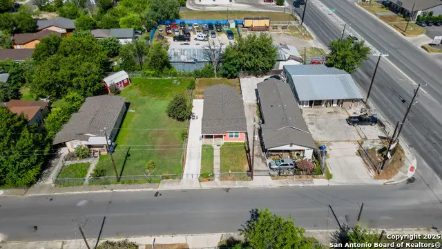 1617 NW 22nd, San Antonio, TX 78201 - Image #2