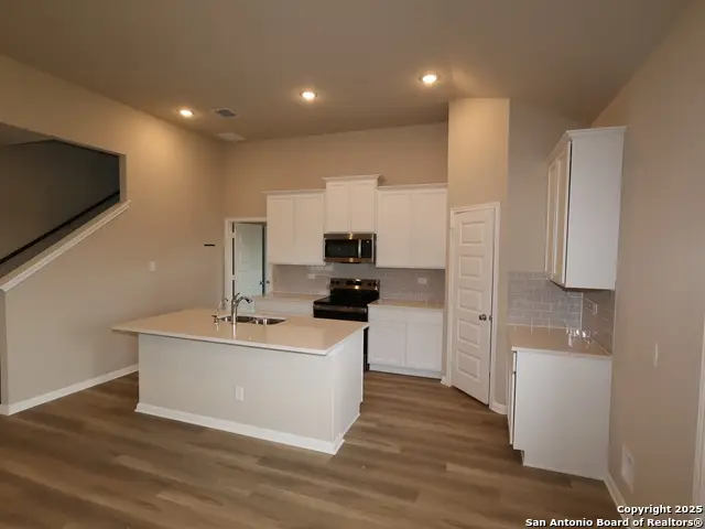 8740 Rucker Pond Trail, San Antonio, TX 78252 - Image #3