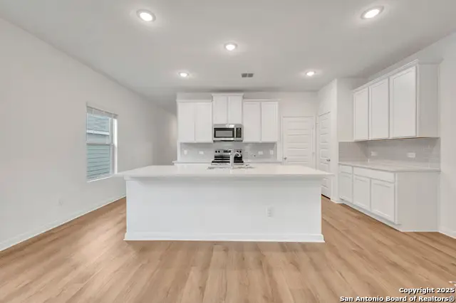 10419 White Hart Lane, Converse, TX 78109 - #3