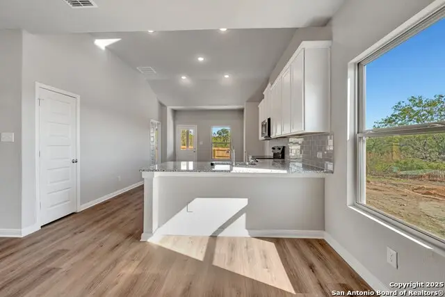 10431 White Hart Lane, Converse, TX 78109 - #2