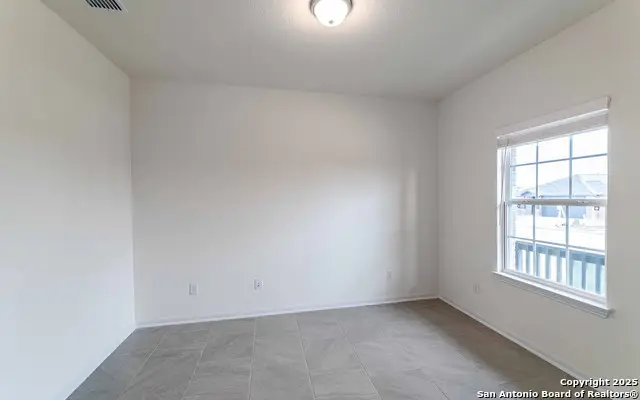 5211 Marliese Peak, Von Ormy, TX 78073 - Image #2