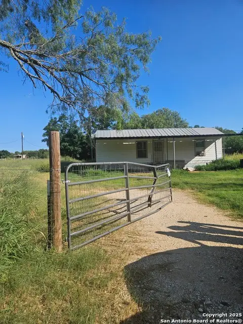 614 County Road 6841, Lytle, TX 78052 - Image #2