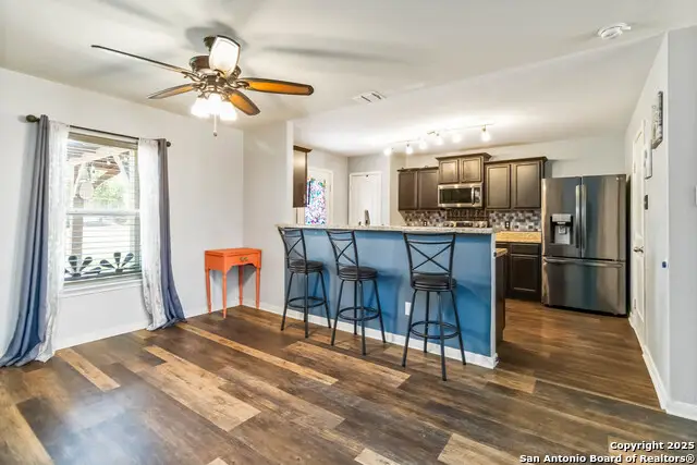 6423 Woodcliff Bend, San Antonio, TX 78222 - Image #2