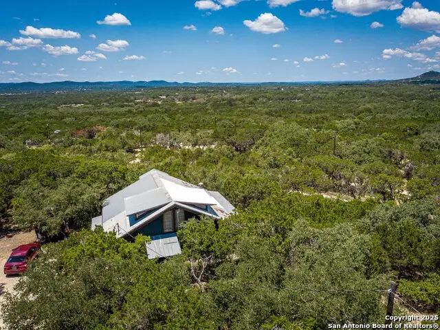 810 12th, Lakehills, TX 78063 - Image #2