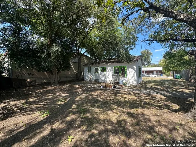 310 E Lachapelle, San Antonio, TX 78204 - Image #3