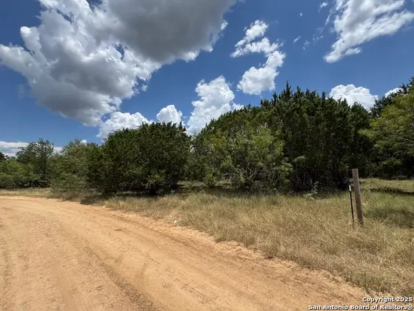0 Nacona Dr, Bandera, TX 78003