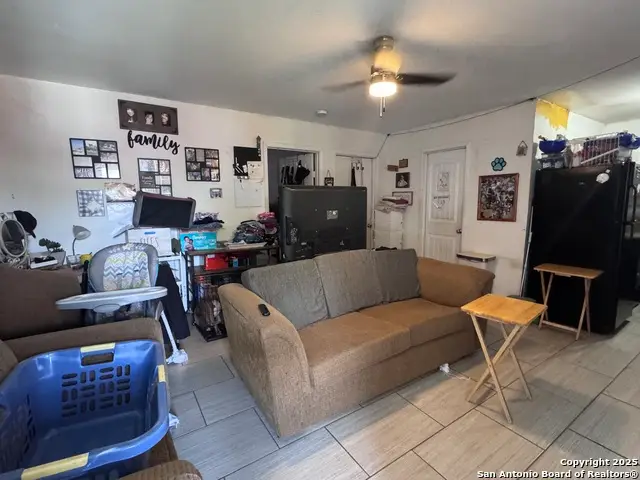 110 Azucena, San Antonio, TX 78237 - Image #3