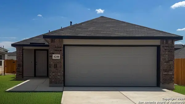 4250 Paprika Grove, Von Ormy, TX 78073