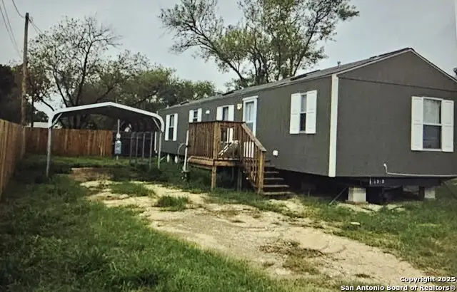 1215 Southway, Pleasanton, TX 78064 - Image #1