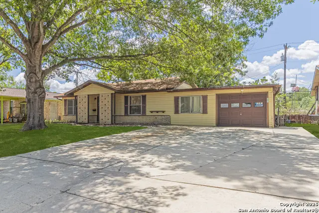 638 N Prestwick Blvd, San Antonio, TX 78223 - Image #1