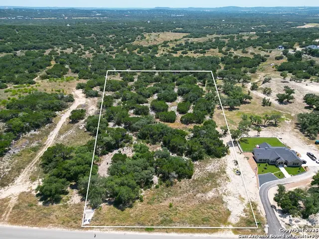 977 Earle Oak Ave, Bulverde, TX 78163 - Image #2