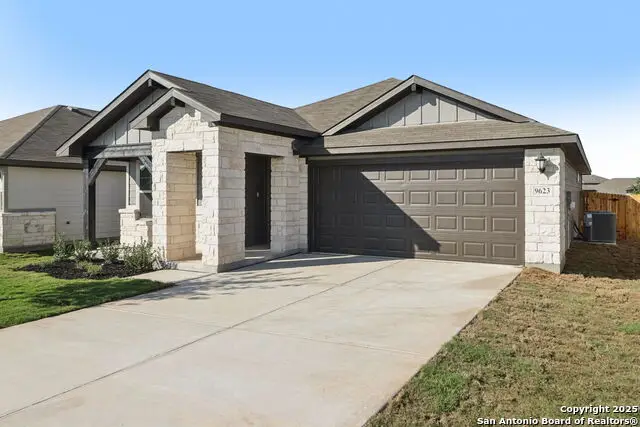 9623 Grand Via Blvd, Converse, TX 78109 - #3