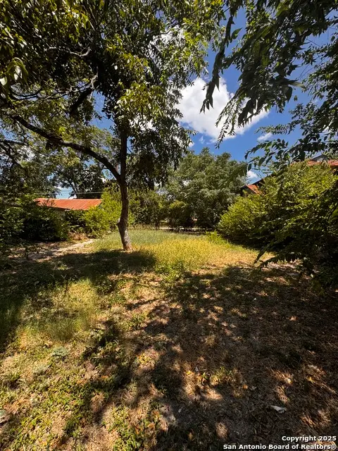 1219 E Highland Blvd, San Antonio, TX 78210 - Image #2